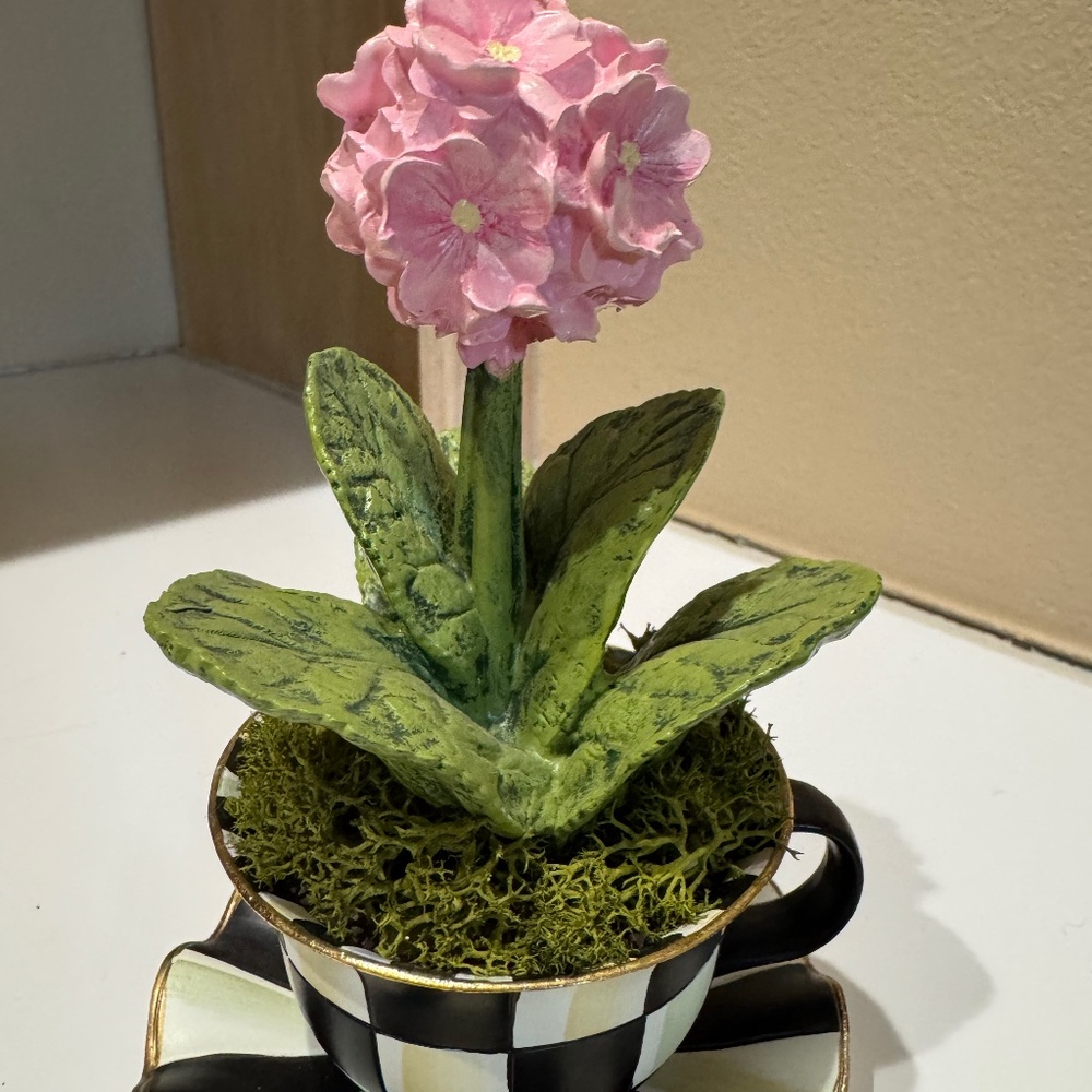 MACKENZIE-CHILDS COURTLY CHECK TEACUP WITH PRIMROSE FLOWER